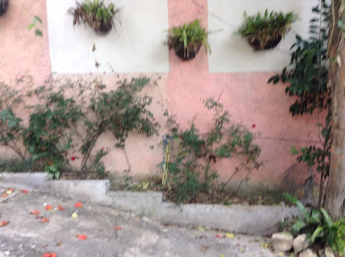 ** Ekonomihotell Turin Vue La Montagne Hotell Fermate Haiti